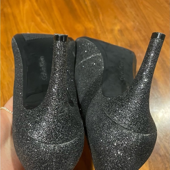 Calvin Klein Black/Gray Sparkle Heels - Picture 8 of 8
